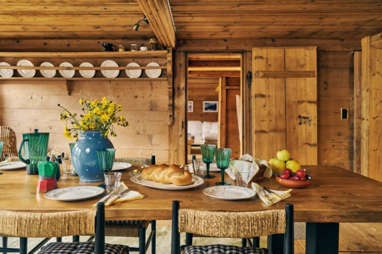 Cozy Club Chalet Exklusives Ferienhaus Schweiz Gstaad Mieten Für 14 Personen Dining Room5