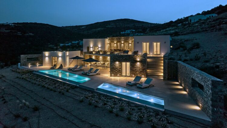 Design Villa Alma Luxus Ferienhaus Paros Mit Pool Abendstimmung