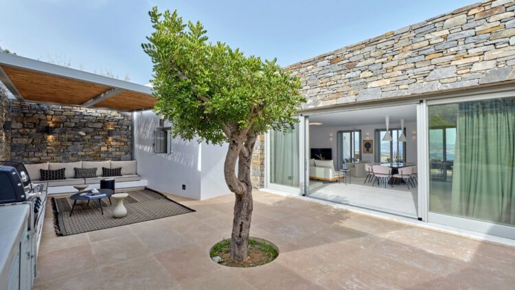 Design Villa Alma Luxus Ferienhaus Paros Mit Pool Innenhof