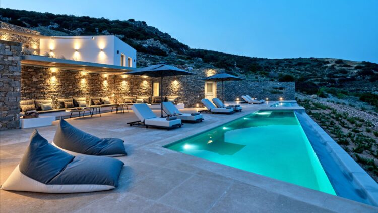 Design Villa Alma Luxus Ferienhaus Paros Mit Pool Pool By Night