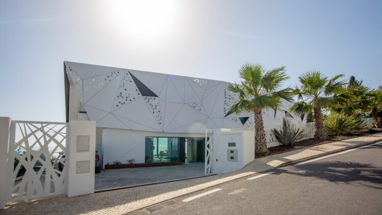 Design Villa Baleeira Ferienvilla Algarve Mieten Eingangsbereich