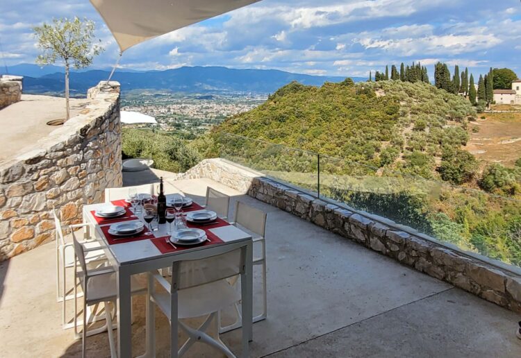 Designvilla Lucca Luxus Ferienhaus Toskana Italien Terrasse Guesthouse