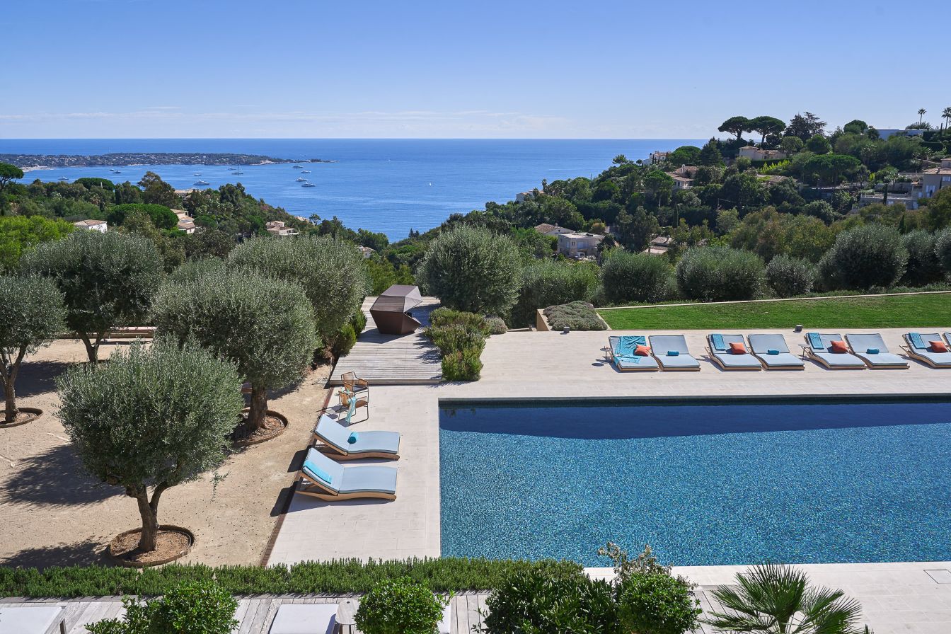 Domaine Sauvage Luxus Ferienhaus Cote D Azur Mieten Ausblick