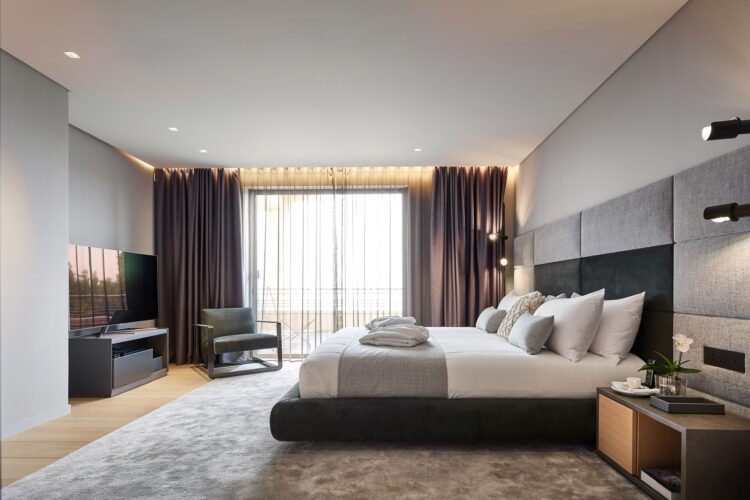 Domaine Sauvage Luxus Ferienhaus Cote D Azur Mieten Bett