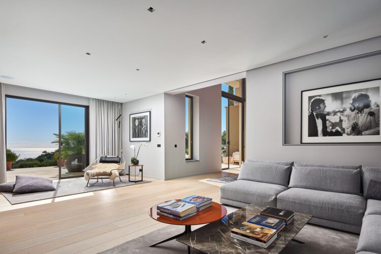 Domaine Sauvage Luxus Ferienhaus Cote D Azur Mieten Couch
