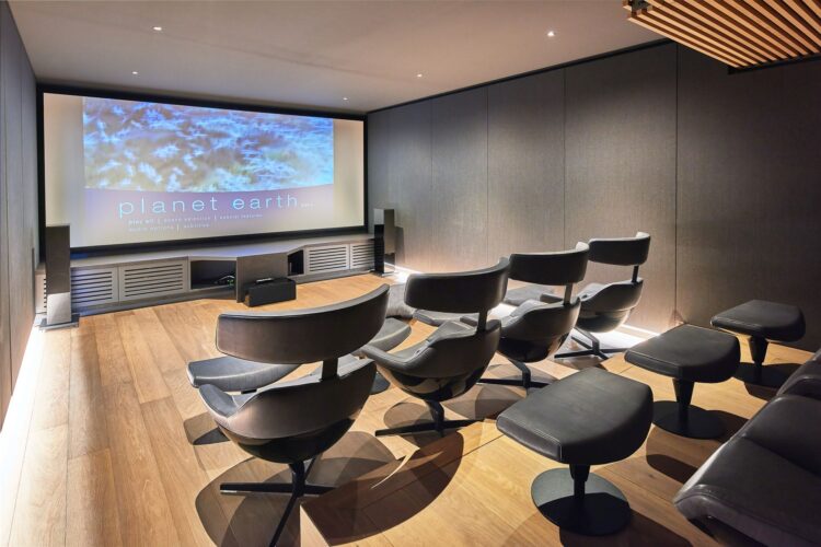 Domaine Sauvage Luxus Ferienhaus Cote D Azur Mieten Kino