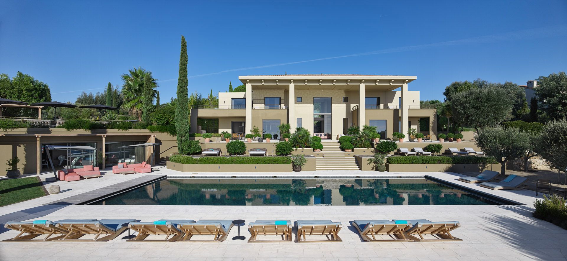 Domaine Sauvage Luxus Ferienhaus Cote D Azur Mieten Poolbereich