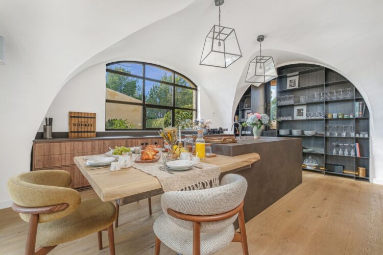 Domaine Vignobles Luxus Ferienvilla Provence Mieten Küche