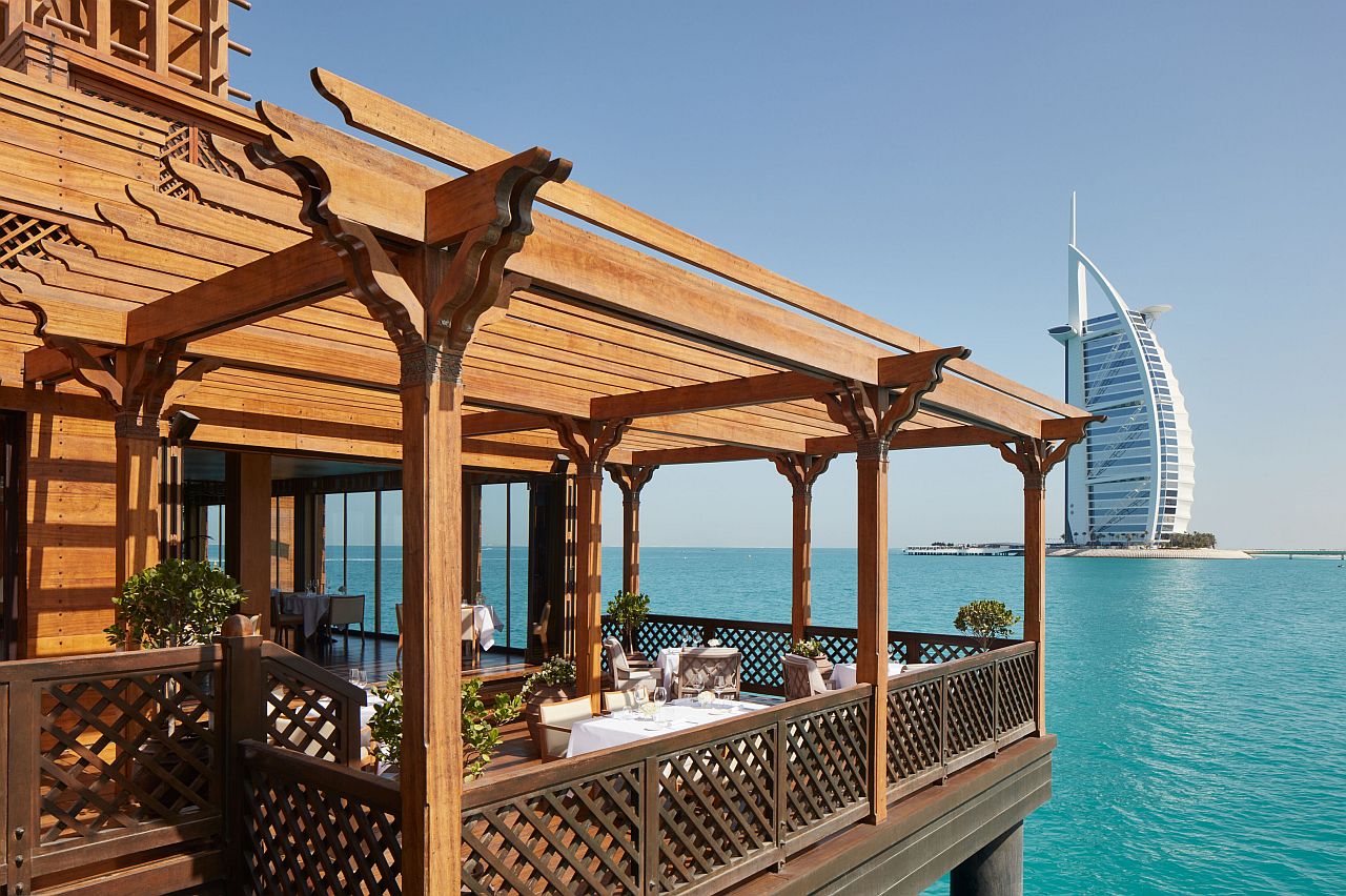 Dubai Luxus Familienhotel Am Strand Madinat Jumeirah Al Qasr