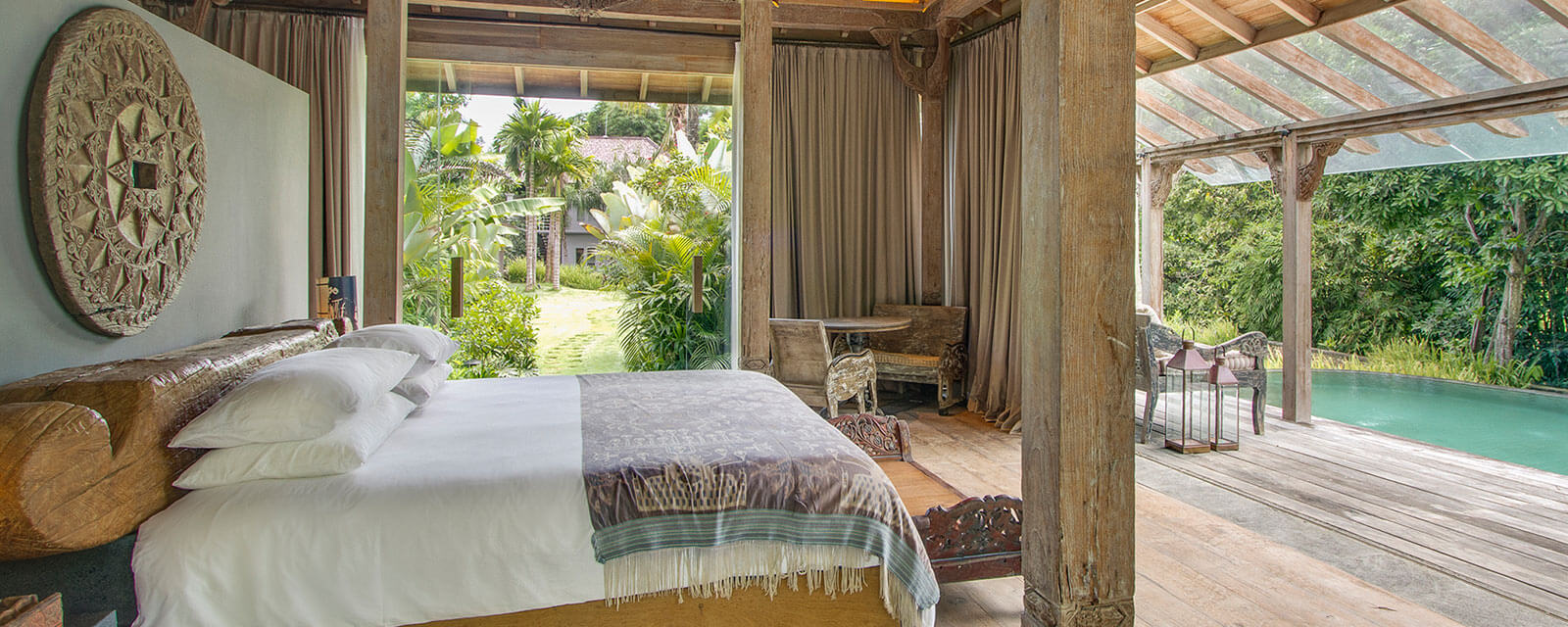 Echo Beach Villa Bali Joglo Master Suite