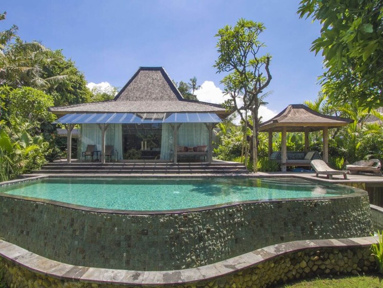 Echo Beach Villa Bali Master Suite Pool