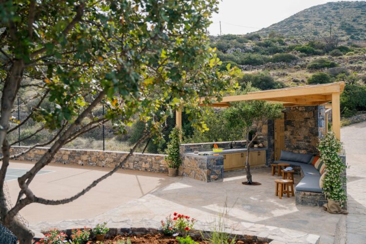 Elounda Luxus Ferienhaus Kreta Mieten Außenküche