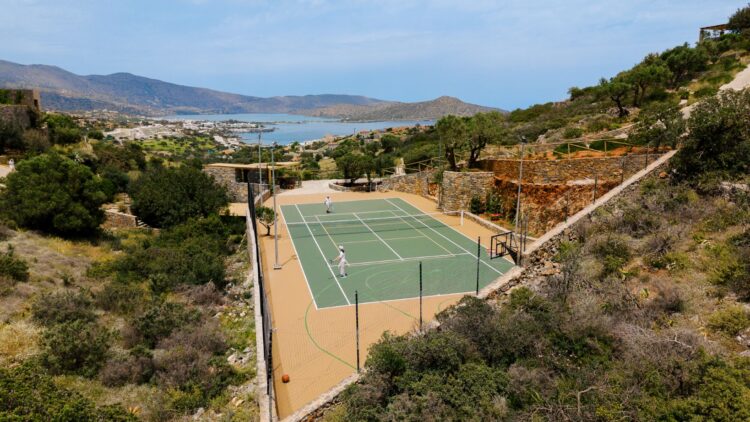 Elounda Luxus Ferienhaus Kreta Mieten Tennisplatz