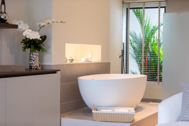 Emotion Beachfront Villa Luxus Ferienhaus Koh Samui Badewanne