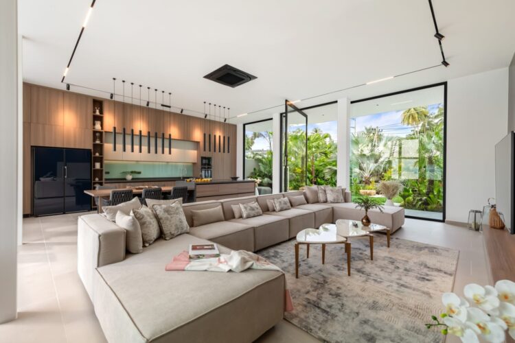 Emotion Beachfront Villa Luxus Ferienhaus Koh Samui Couch