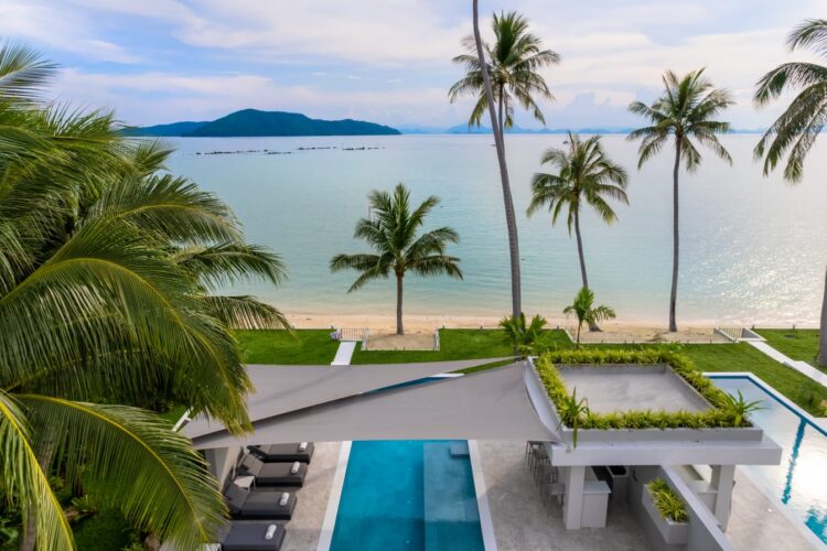 Emotion Beachfront Villa Luxus Ferienhaus Koh Samui Palmen