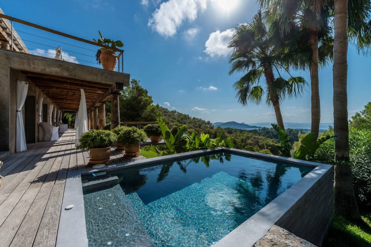 Exklusiver Familienurlaub auf Ibiza - Villa Vista Alegre - Landmark