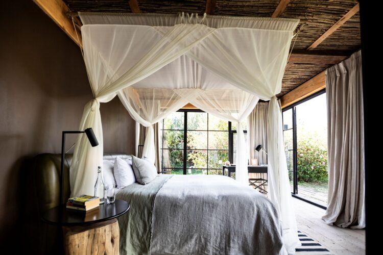 Family Garden Villa Luxus Safari Lodge Kenia Mieten Bett