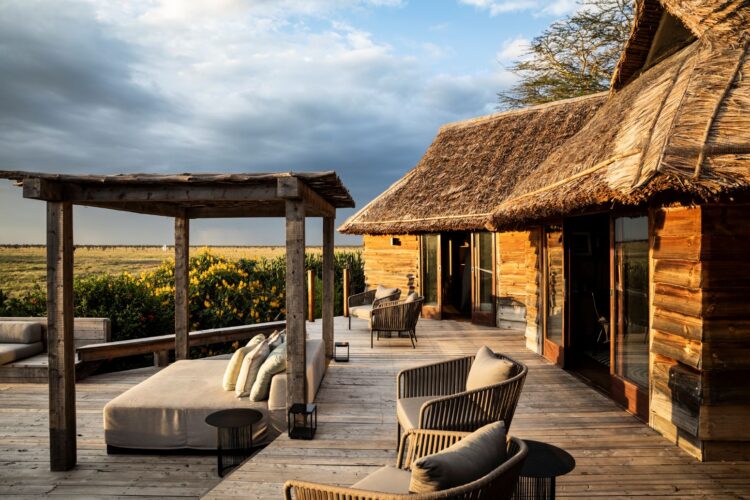 Family Garden Villa Luxus Safari Lodge Kenia Mieten Deck