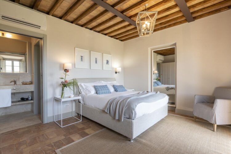 Farmhouse On The Hill Luxus Ferienhaus Toskana Mieten Helles Schlafzimmer
