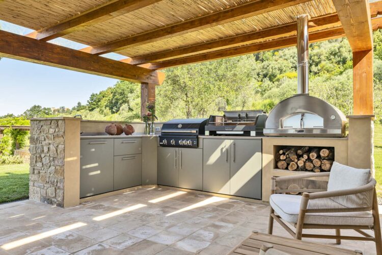 Farmhouse On The Hill Luxus Ferienvilla Toskana Mieten Außenküche