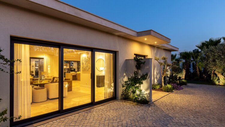 Faro Home Luxus Ferienhaus Algarve Portugal Mieten Abendstimmung