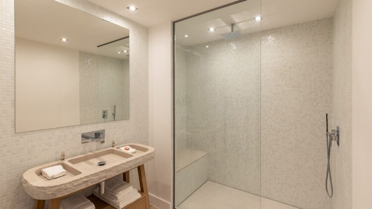 Faro Home Luxus Ferienhaus Algarve Portugal Mieten Dusche