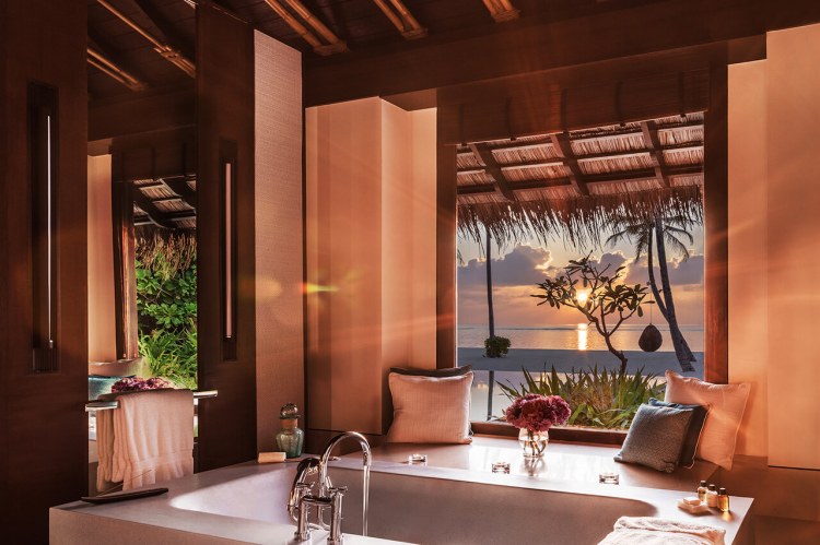 Ferienhaus Malediven Grand Sunset Residence Oneonly Reeth Irah Hotel Badezimmer