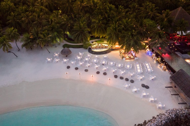 Ferienhaus Malediven Grand Sunset Residence Oneonly Reeth Irah Hotel Reastaurant 1