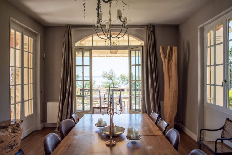 Ferienvilla Atlantico Luxus Ferienhaus Frankreich Esstisch