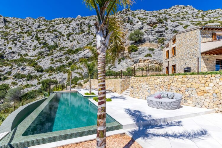 Finca Mariluz Luxuriöses Ferienhaus Mallorca Mieten Pool Mit Daybed