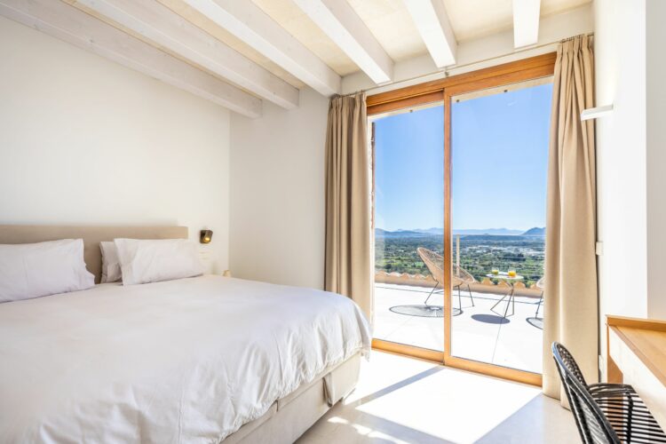 Finca Mariluz Luxus Villa Mallorca Mieten Schlafzimmer Mit Ausblick