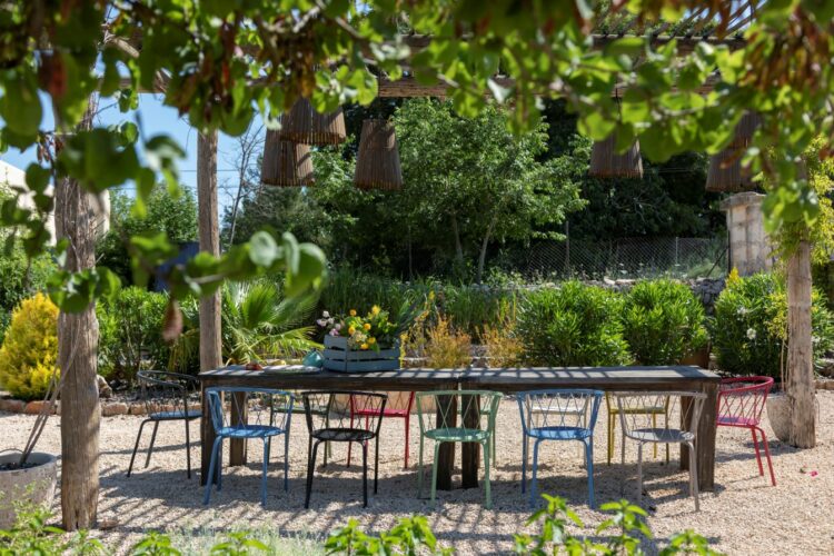 Finca Solo Verano Luxus Villa Mallorca Mieten Tisch Draußen