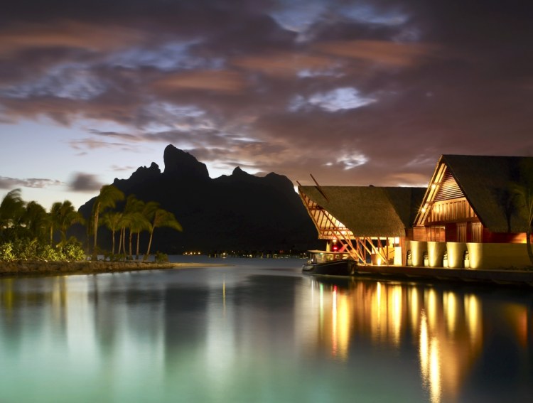 Four Seasons Resort Bora Bora 17