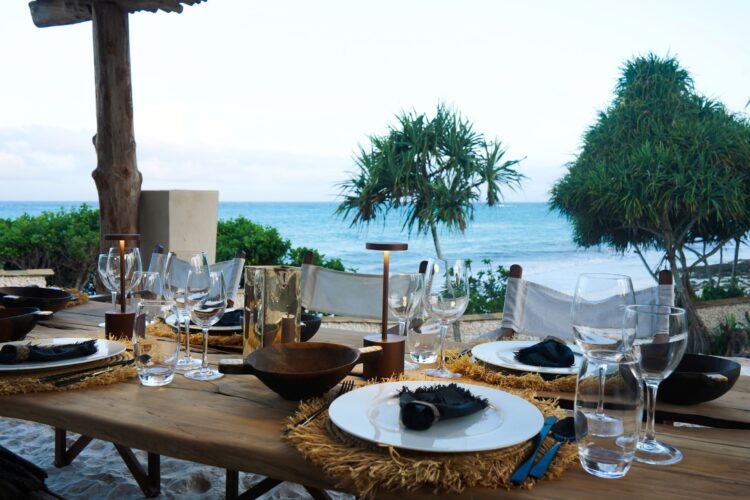 Garden Villa Luxus Ferienhaus Kenia Diani Beach Mieten Dinner