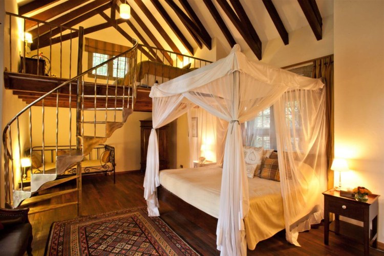 Giraffe Manor Finch Hatton Suite