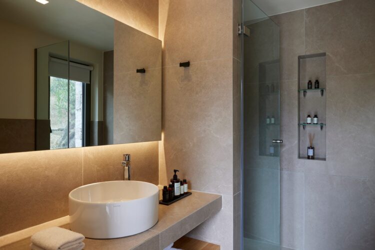 Good Life Villa I Luxus Ferienhaus Skiathos Griechenland Mieten Dusche