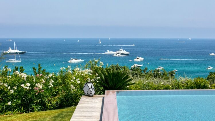 Heavenly Pampelonne Retreat Luxus Ferienvilla Cote D Azur St Tropez Detail Meerblick