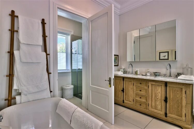 Hermanus Homestead Luxus Ferienvilla Bei Kapstadt Mieten Bad