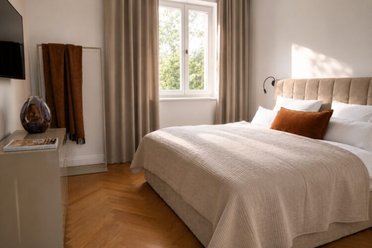 Hideaway Rheintal Luxus Ferienhaus Deutschland Mieten Bett
