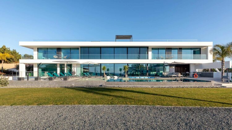 Hollywood Mansion Algarve Luxus Ferienhaus Portugal Außenansicht