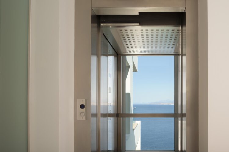Iconic Sea Villa Luxus Ferienhaus Kreta Mieten Aufzug