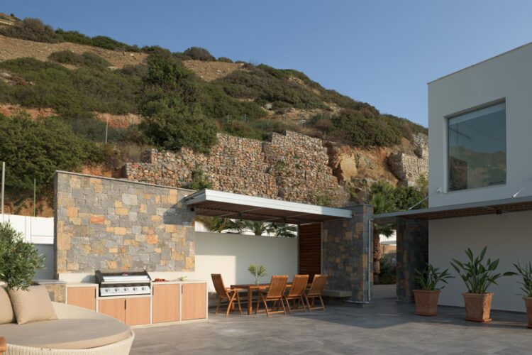 Iconic Sea Villa Luxus Ferienhaus Kreta Mieten Außenküche