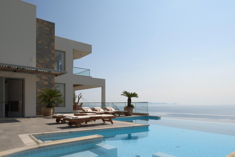 Iconic Sea Villa Luxus Ferienhaus Kreta Mieten Liegen