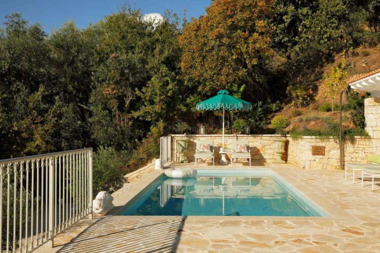 Kalami House Luxus Ferienhaus Korfu Mieten Pool Area