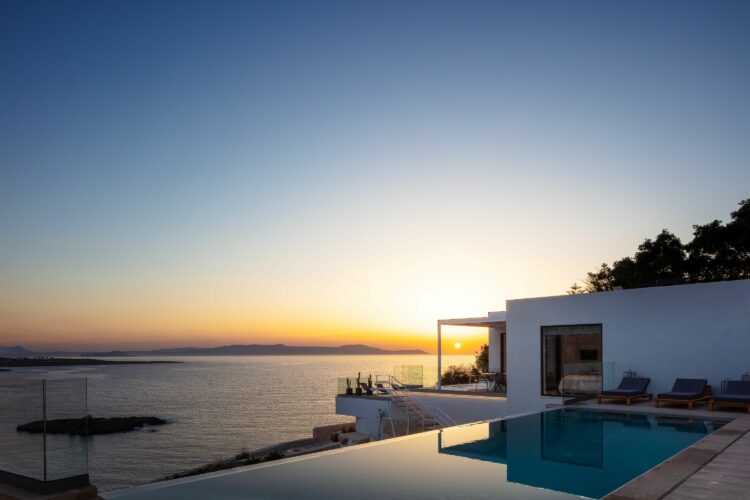 Kalathas Beachview Villa Luxus Ferienhaus Kreta Sonnenuntergang