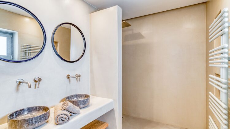 Kalos Retreat Luxus Ferienhaus Paros Mit Meerblick Mieten Bad