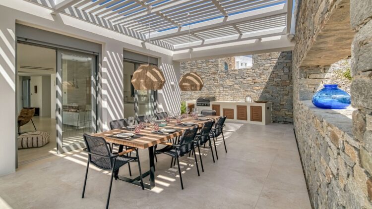 Kalos Retreat Luxus Ferienhaus Paros Mit Meerblick Mieten Esstisch