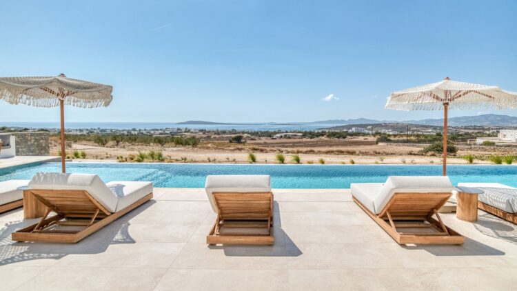 Kalos Retreat Luxus Ferienhaus Paros Mit Meerblick Mieten Liegen