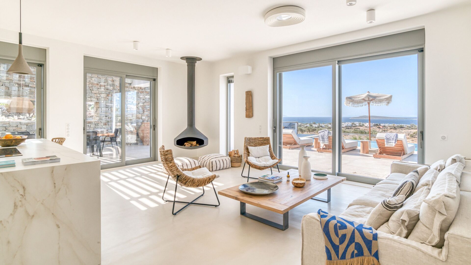 Kalos Retreat Luxus Ferienvilla Paros Mit Meerblick Mieten Wohnzimmer